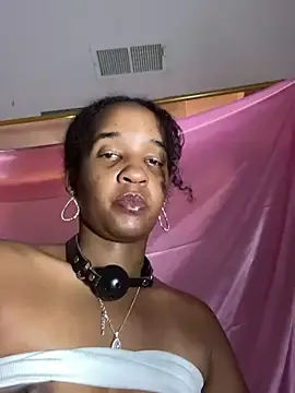 LunalustycumslutPornstar Image 5