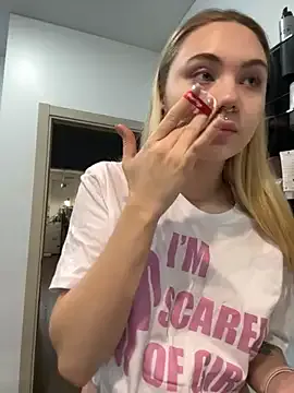 Megu_Melon – webcam model profile photo Image 8