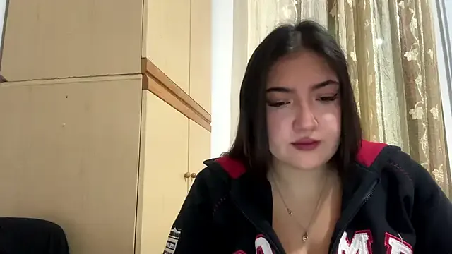 Hazuki_8 – webcam model profile photo Image 2