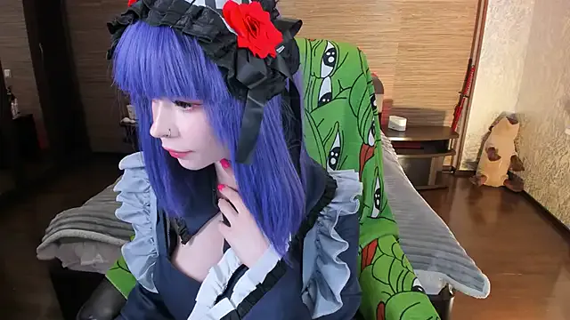 roouse – webcam model profile photo Image 9