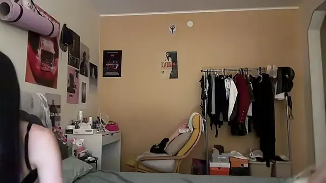  – webcam model profile photo Image 10