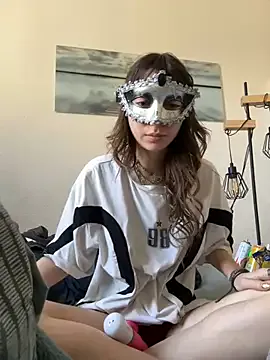 hina_porn – webcam model profile photo Image 2