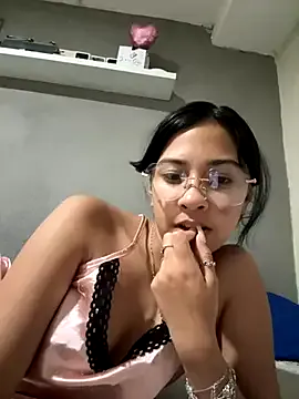 ranran_ch – webcam model profile photo Image 13