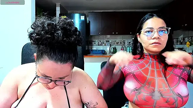 Queen_Doll – webcam model profile photo Image 12