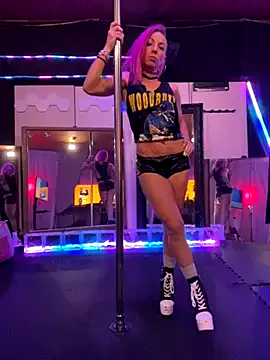 Mia--meow – webcam model profile photo Image 4