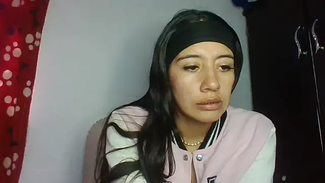 Nonchan_ – webcam model profile photo Image 7