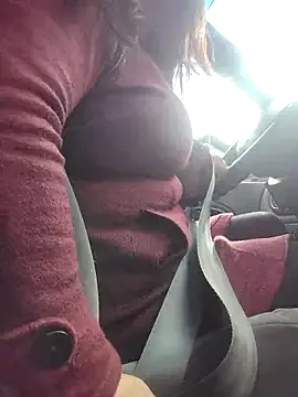 seraphine23 – webcam model profile photo Image 3