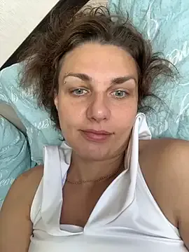  – webcam model profile photo Image 19