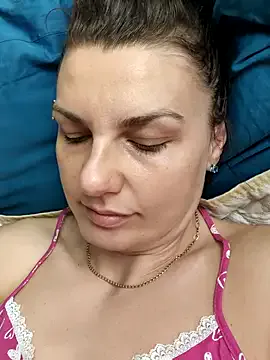  – webcam model profile photo Image 2