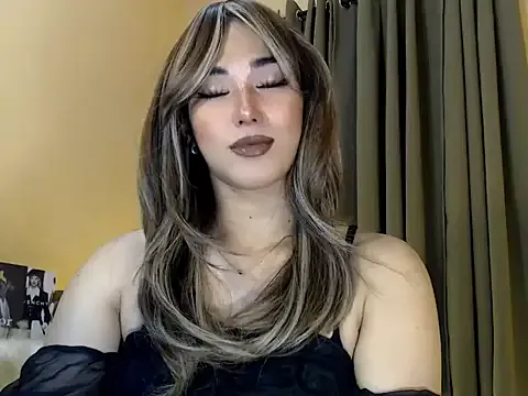  – webcam model profile photo Image 6