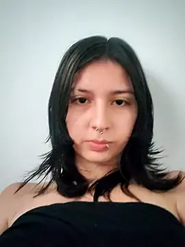  – webcam model profile photo Image 2