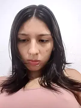  – webcam model profile photo Image 5