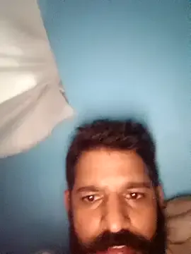  – webcam model profile photo Image 2