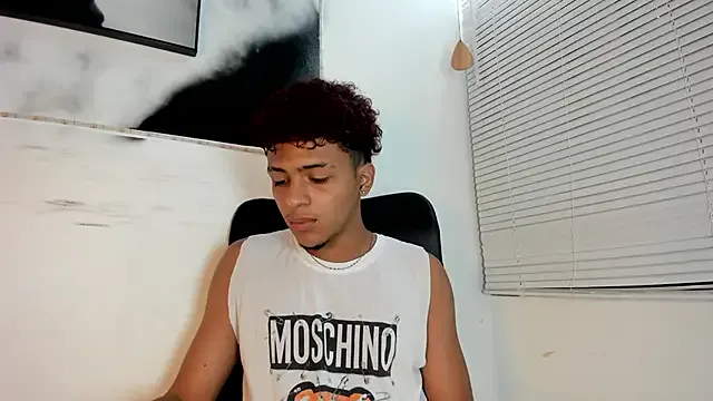 Nonchan_ – webcam model profile photo Image 13