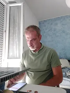 Priyanka_Pal – webcam model profile photo Image 11