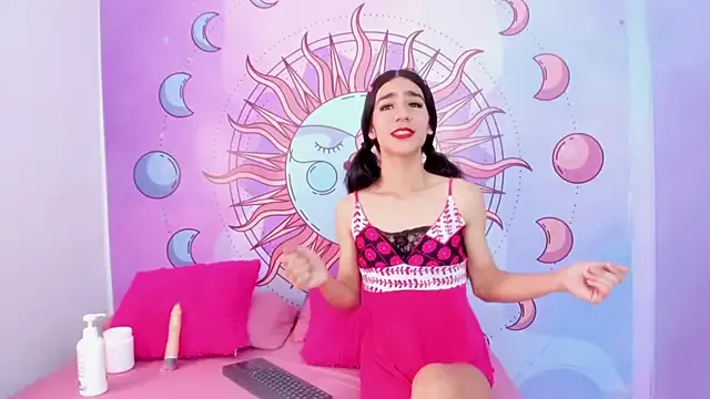 LushianaFitness – webcam model profile photo Image 10