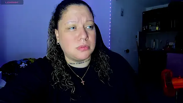  – webcam model profile photo Image 6