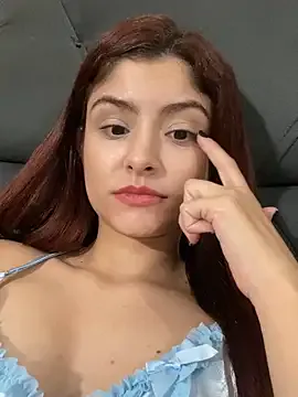 zui_lu – webcam model profile photo Image 2