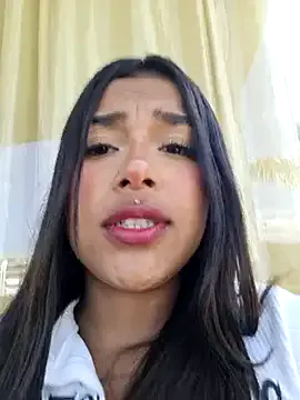 OliviaOcean69 – webcam model profile photo Image 14