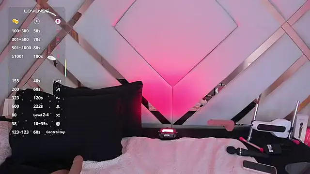 Nonchan_ – webcam model profile photo Image 17