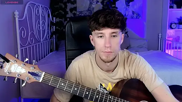 NANA_7 – webcam model profile photo Image 5