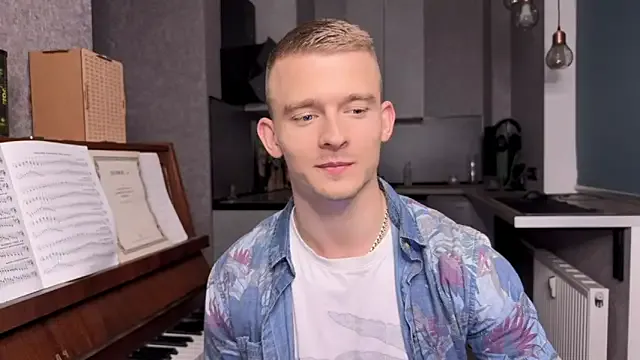 Ex_Mairu01 – webcam model profile photo Image 7