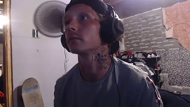 Yui-Ch – webcam model profile photo Image 11