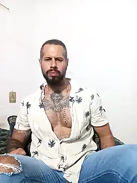 fit_vic – webcam model profile photo Image 2