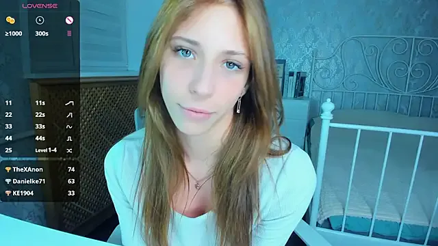 seraphine23 – webcam model profile photo Image 18