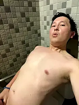 Yui-Ch – webcam model profile photo Image 2