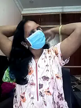 roouse – webcam model profile photo Image 7