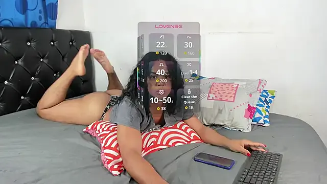 leiamegan – webcam model profile photo Image 10