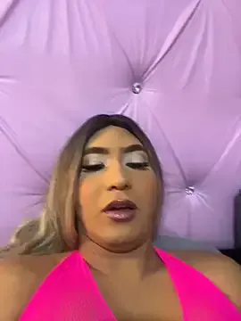 LOVE_MIREI_LOVE – webcam model profile photo Image 17