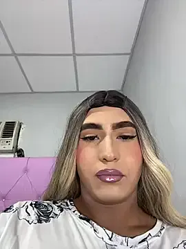 LOVE_MIREI_LOVE – webcam model profile photo Image 9