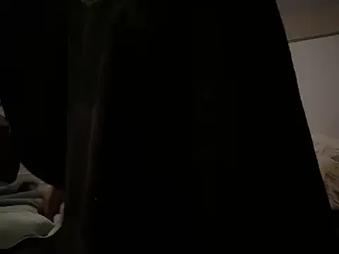 zui_lu – webcam model profile photo Image 3