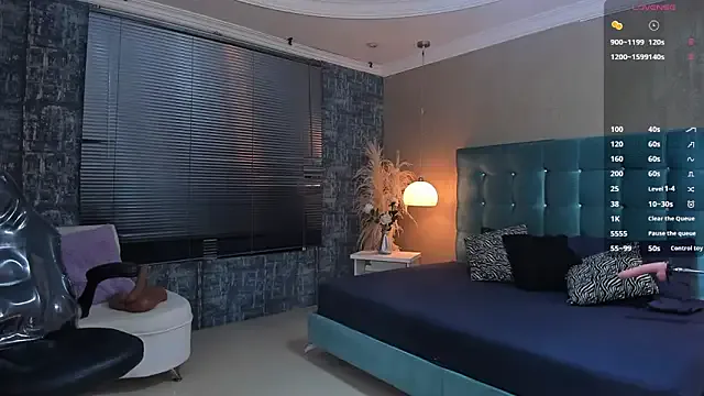 Yui-Ch06 – webcam model profile photo Image 3