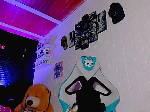 Nonchan_ – webcam model profile photo Image 18