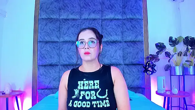 NaughtyNinnaXXX – webcam model profile photo Image 17