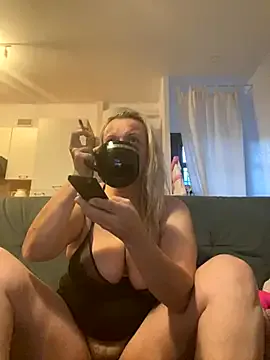 dirtypub – webcam model profile photo Image 9