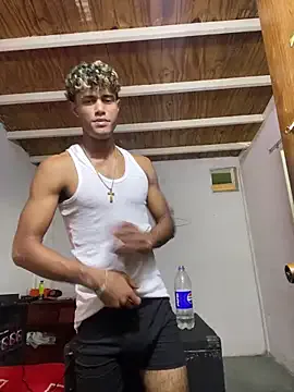 Nonchan_ – webcam model profile photo Image 10