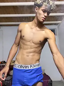 Nonchan_ – webcam model profile photo Image 14