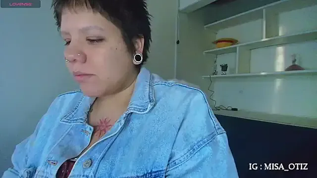  – webcam model profile photo Image 18