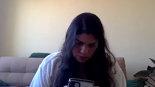 oxo_yuna_oxo – webcam model profile photo Image 8