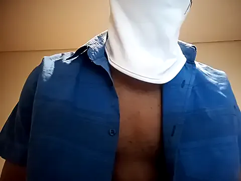  – webcam model profile photo Image 8