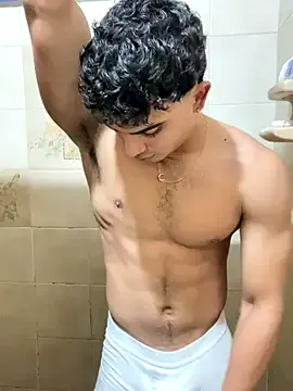  – webcam model profile photo Image 16