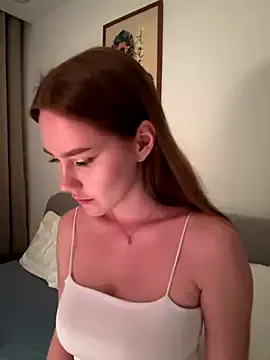  – webcam model profile photo Image 16
