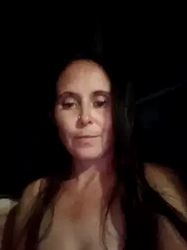  – webcam model profile photo Image 4