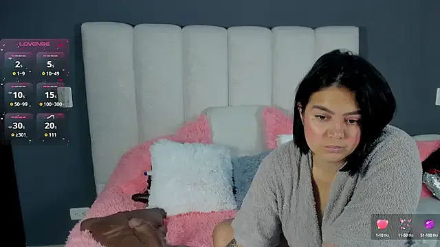 Lara_Croft-Milf_ – webcam model profile photo Image 9