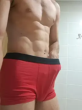 roouse – webcam model profile photo Image 9