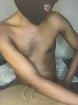  – webcam model profile photo Image 7